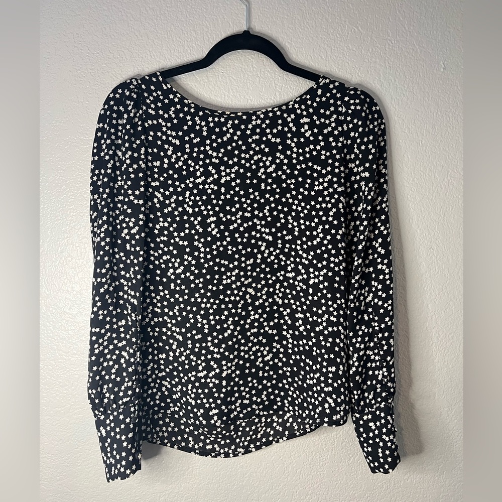 Express Long Sleeve Women’s Blouse- black & white